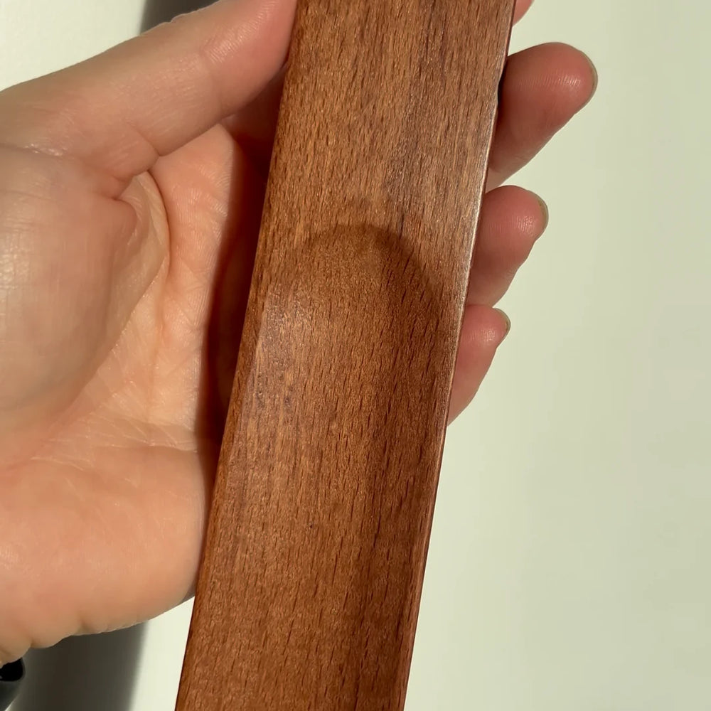 Calzascarpe magnetico in legno massello – 55 cm
